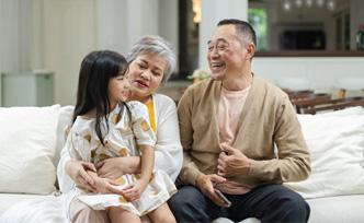 การดูแลบาดแผลตามช่วงวัย: การเตรียมตัวให้พร้อมเมื่อสมาชิกในครอบครัวต้องการความช่วยเหลือ